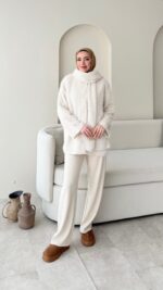 Mores Tüylü Kap - Ekru