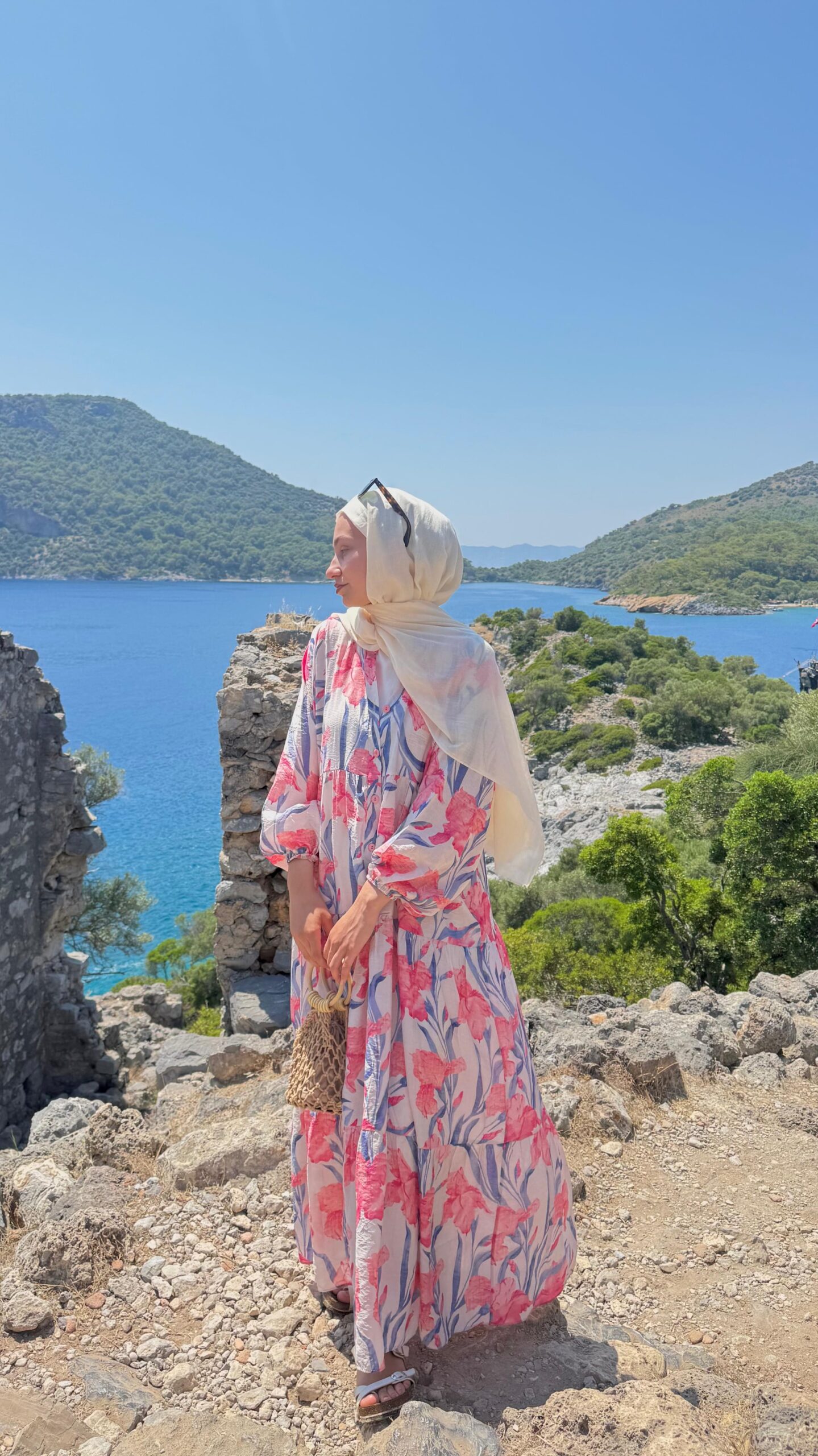 image_1950-768.jpg Lilya Elbise - Görsel 1