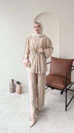 Yakamoz Taşlı Takım - Bej