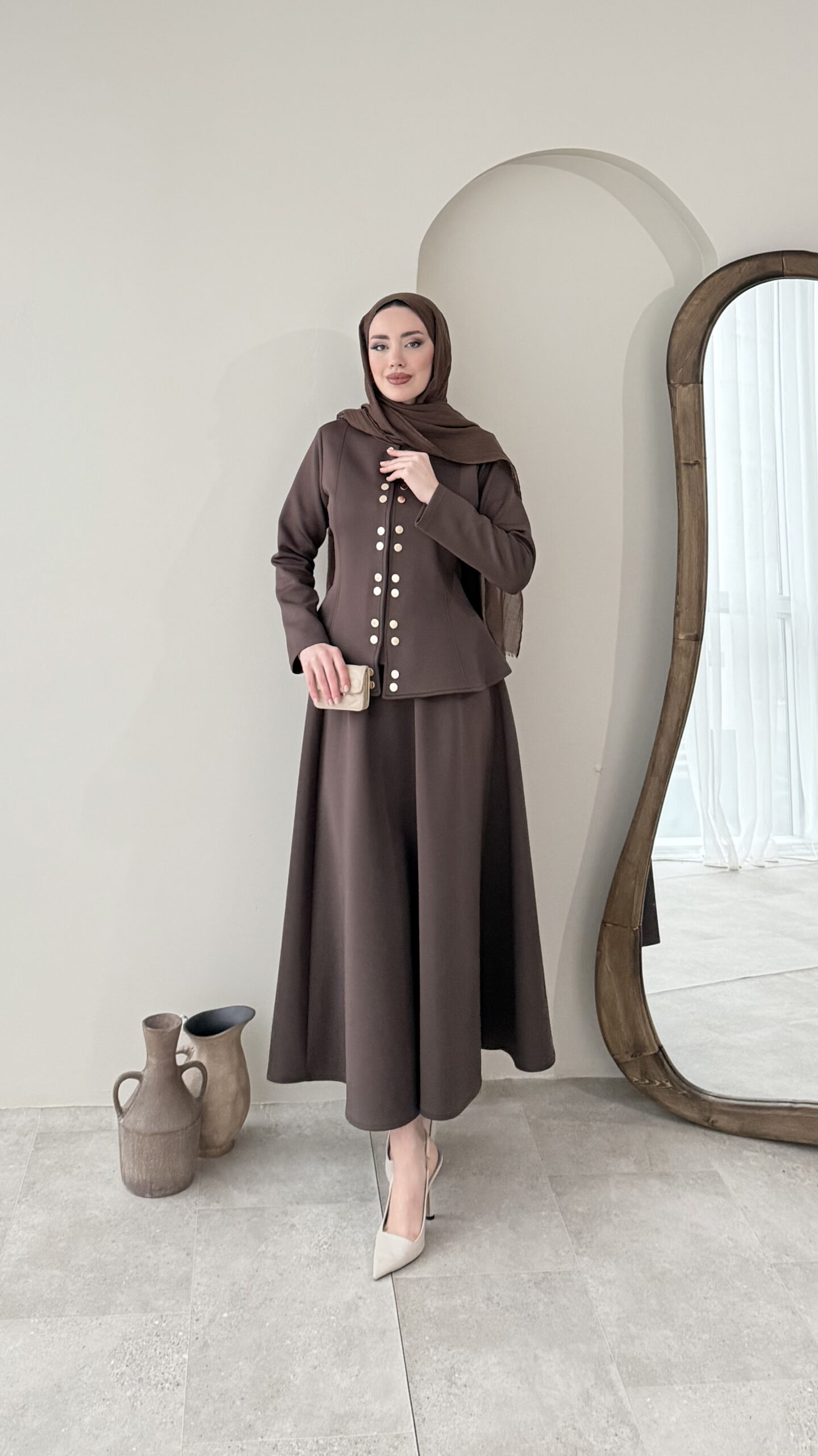 1764436724_0_692b2af409164.jpg Leile Scuba Takım - Kahve - Görsel 1