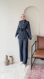 Miri Düğme Detaylı Takım – Lacivert