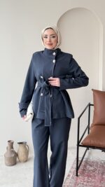 Miri Düğme Detaylı Takım – Lacivert - Görsel 4