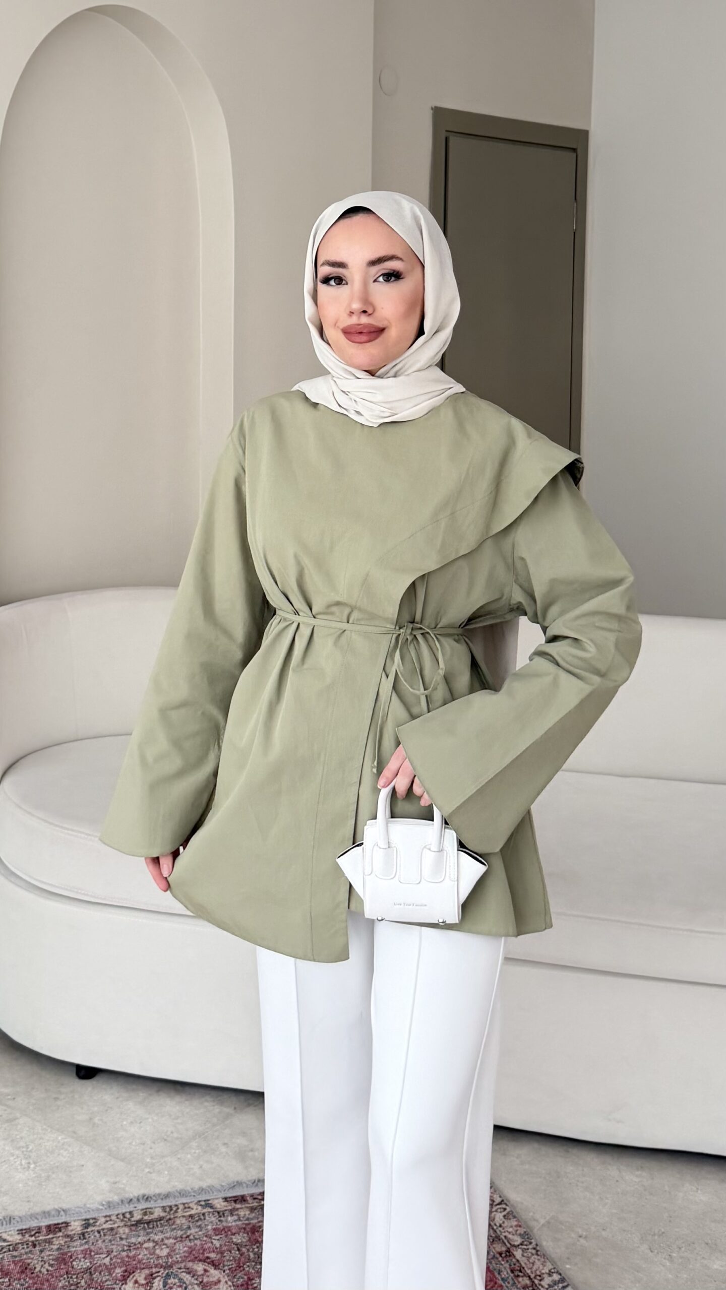 1771750111_0_699ac2df396fa.jpeg Helen Gömlek - Çağla - Görsel 1